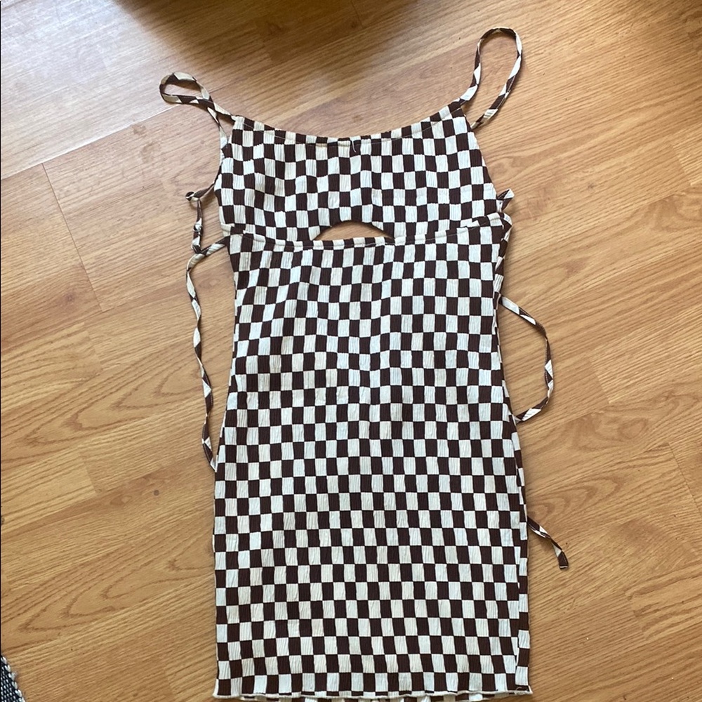 Backless Checkerboard Mini Dress - Brown & Cream